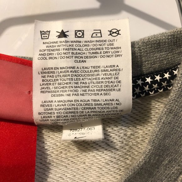 Nike, sweatshirt with side zippers and front pockets, Mens Large - Picture 8 of 8